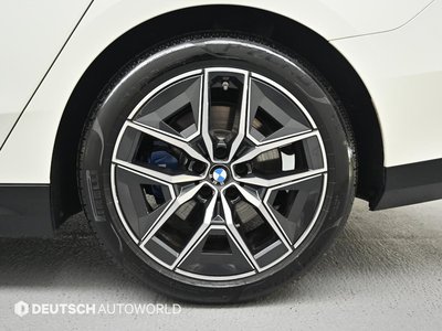 2025 BMW 5 SERIES 照片 6