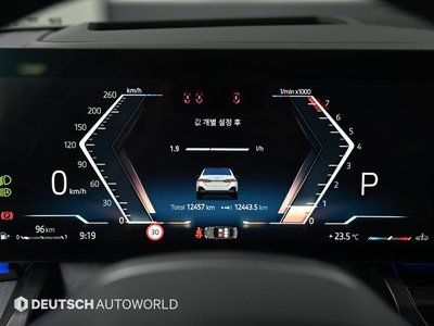 2025 BMW 5 SERIES 照片 8