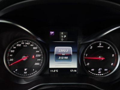 MERCEDES-BENZ GLC - 8