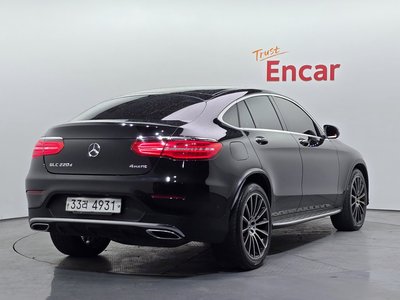 MERCEDES-BENZ GLC - 4