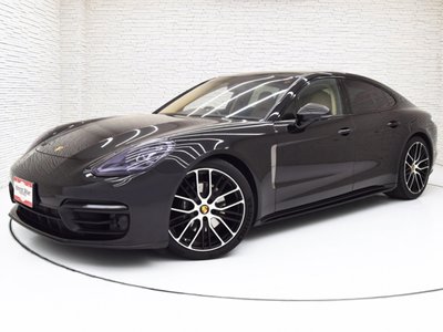PORSCHE PANAMERA - 3