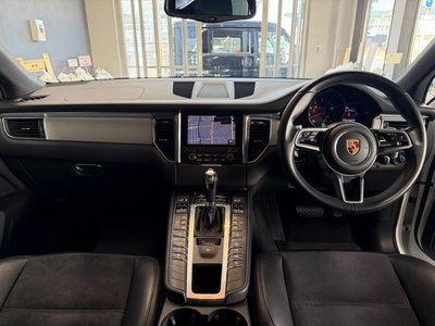 2017 Porsche MACAN 缩略图 70