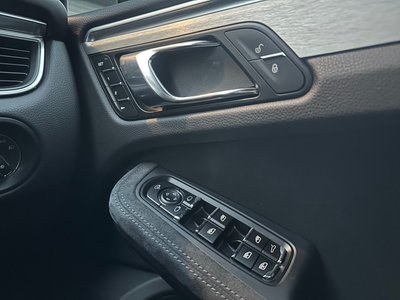 صورة مصغرة 26 لـ 2017 Porsche MACAN