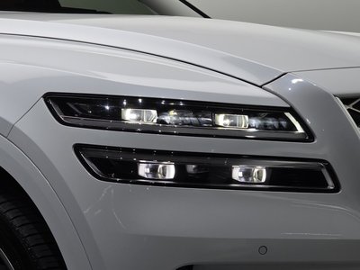 صورة 9 لـ 2023 Genesis GV80