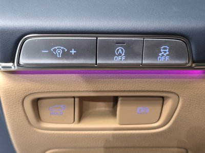 2023 Genesis GV80 thumbnail 21