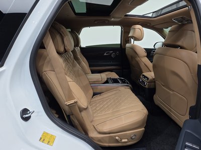 2023 Genesis GV80 thumbnail 35