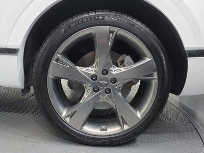 صورة 8 لـ 2023 Genesis GV80