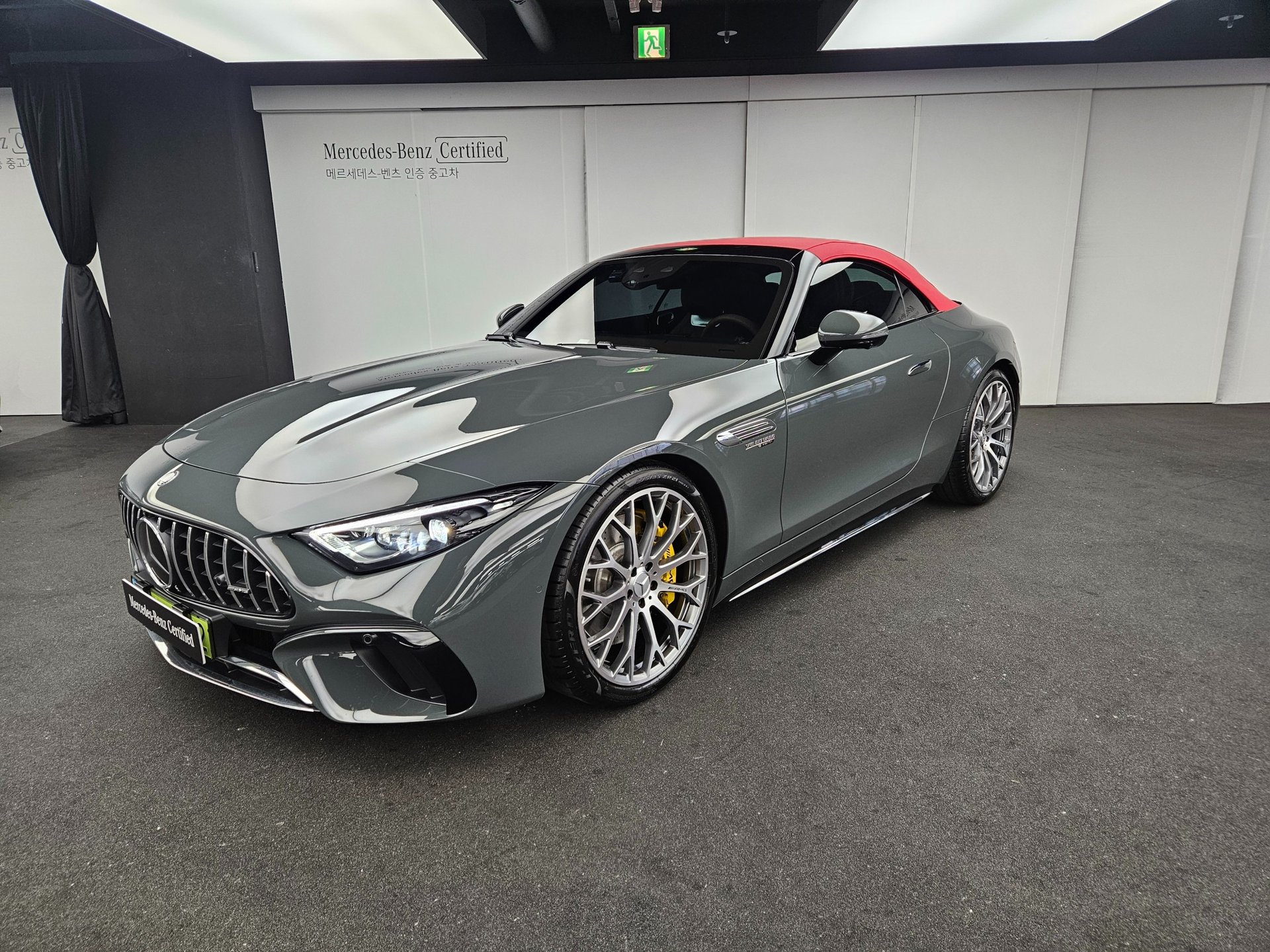 MERCEDES-BENZ SL - View 1