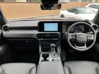TOYOTA LAND CRUISER - 2
