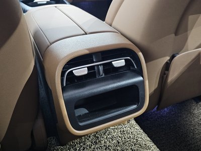 2025 Mercedes-BENZ E-CLASS — миниатюра 33