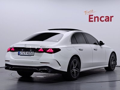 2025 Mercedes-BENZ E-CLASS — фото 3