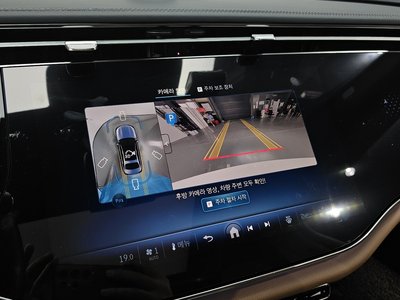 2025 Mercedes-BENZ E-CLASS — миниатюра 22