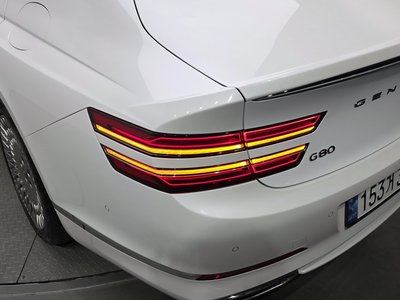 GENESIS G80 (RG3) - 10