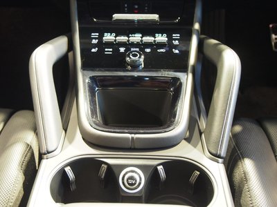 2024 Porsche CAYENNE — миниатюра 47