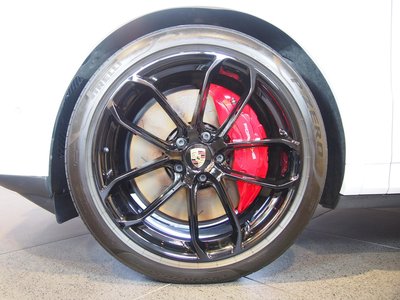 صورة 10 لـ 2024 Porsche CAYENNE