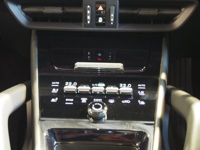 2024 Porsche CAYENNE — миниатюра 46