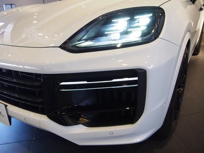 2024 Porsche CAYENNE — миниатюра 16
