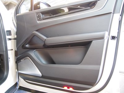 2024 Porsche CAYENNE — миниатюра 29