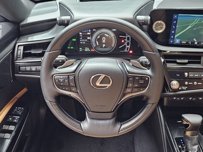 2025 Lexus ES — миниатюра 13