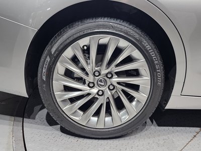 2025 LEXUS ES 照片 6