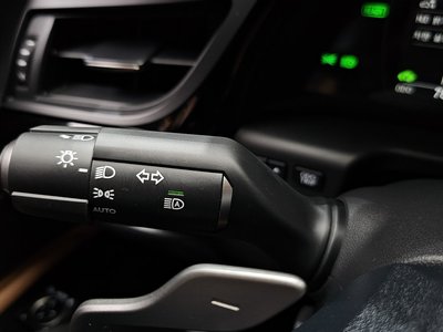 2025 Lexus ES — миниатюра 19