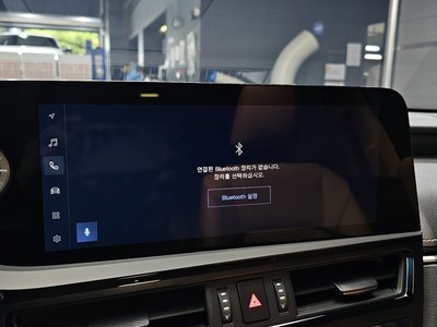 2025 Lexus ES — миниатюра 16