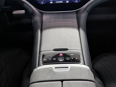 MERCEDES-BENZ EQS - 9