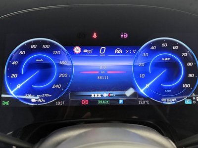 MERCEDES-BENZ EQS - 8