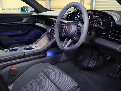 صورة مصغرة 15 لـ 2025 Porsche TAYCAN