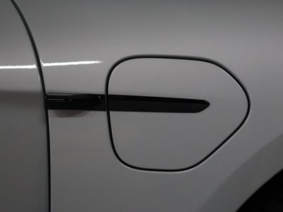 صورة مصغرة 68 لـ 2025 Porsche TAYCAN