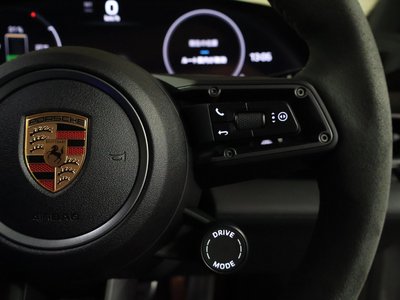 صورة مصغرة 20 لـ 2025 Porsche TAYCAN