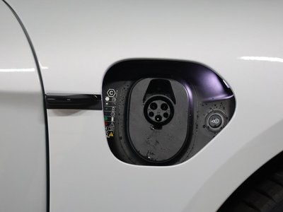 صورة مصغرة 69 لـ 2025 Porsche TAYCAN