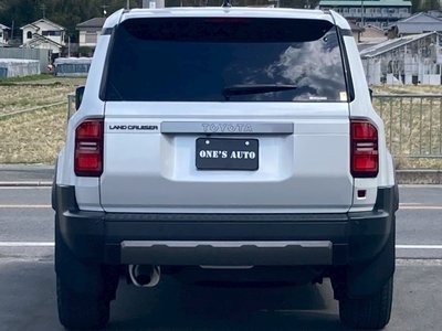 TOYOTA LAND CRUISER 250 - 7