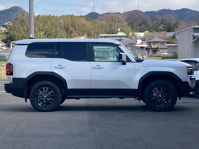 TOYOTA LAND CRUISER 250 - 4