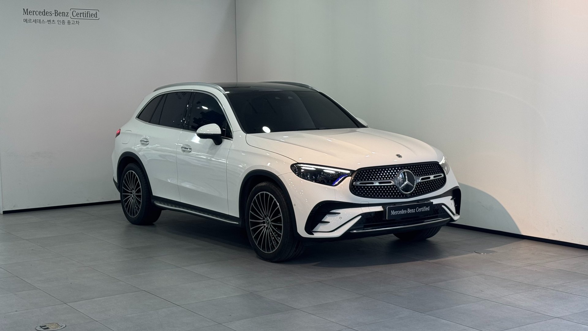 MERCEDES-BENZ GLC - View 1