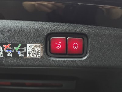 2025 Mercedes-BENZ E-CLASS — миниатюра 17