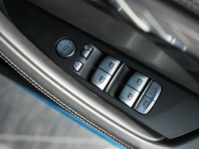 BMW M8 GRAN COUPE 2023 thumbnail 75