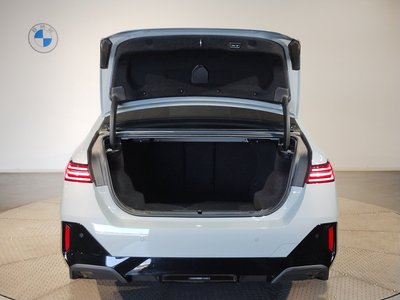 2024 BMW 5 SERIES thumbnail 31