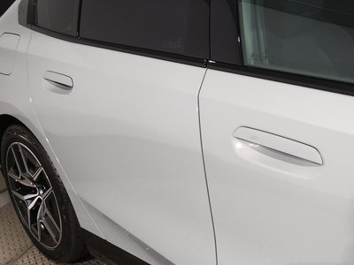 2024 BMW 5 SERIES thumbnail 23