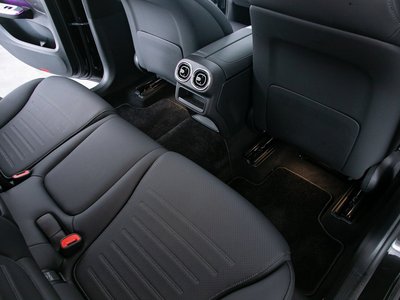 2025 Mercedes-BENZ GLC — миниатюра 54