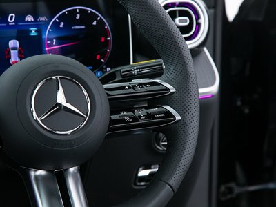 2025 Mercedes-BENZ GLC — миниатюра 47