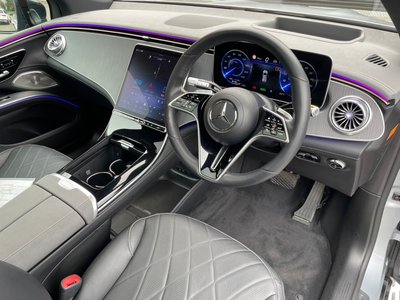 MERCEDES-BENZ EQS - 7