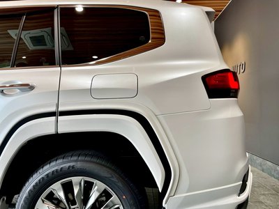 2026 Toyota LAND CRUISER 300 缩略图 15
