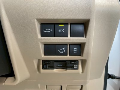 2026 Toyota LAND CRUISER 300 缩略图 39
