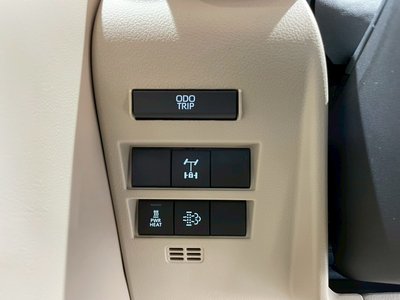 2026 Toyota LAND CRUISER 300 缩略图 40