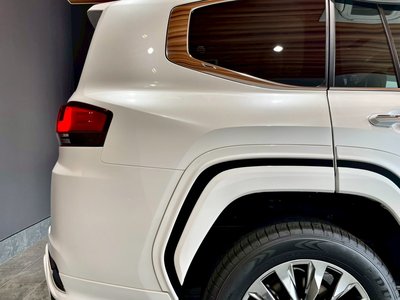 2026 Toyota LAND CRUISER 300 缩略图 19