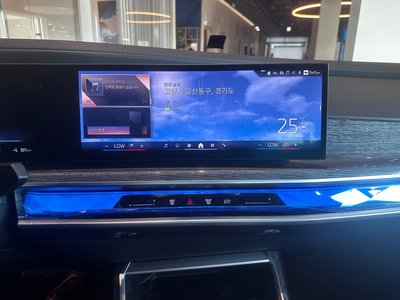 2025 BMW I7 — миниатюра 13