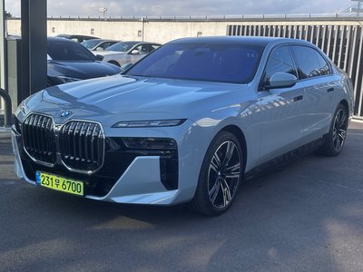 2025 BMW I7 照片 1
