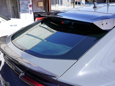 LAMBORGHINI URUS - 10