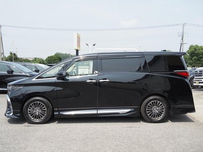 2023 Toyota ALPHARD — фото 8